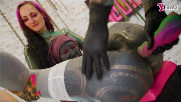 ZFilmzoriginals - Ass Fuck And Sex Toy Frenzy with Tattooed Beauties – Anuskatzz Alessa La Strange Miss Flora Lily Lu