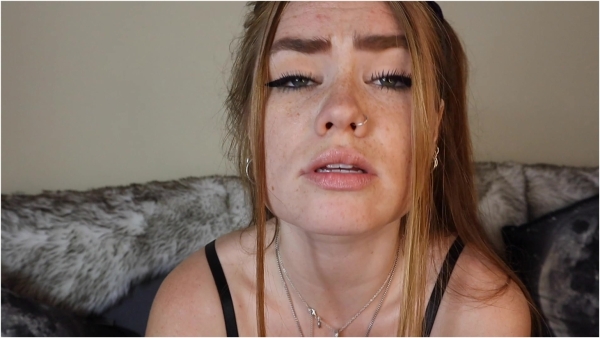 Goddess Roxy - Mommy's Little Ashtray