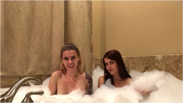 MissIvyDoll - GG Bath Play