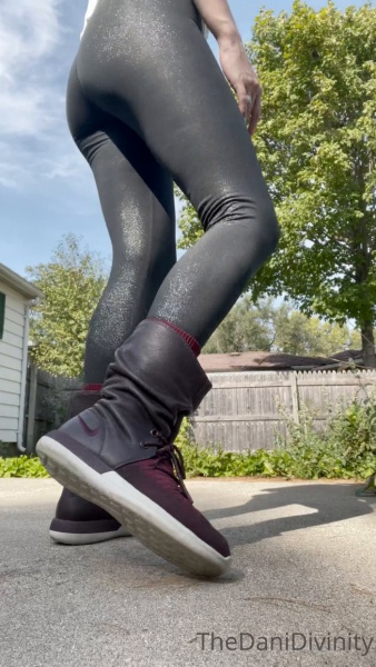 Dani Divinity - Someone begged me to show off my boots for free today. Can you believe that  Had to g