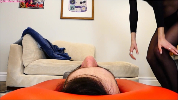 Filth Fetish Studios - Commander Jinx - Cum Covered Pussy And Stinky Ass Smother