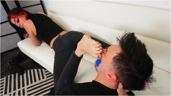 Xbrats Bratty Foot Girls - Lana and Kilo - n Escaping Our Stinky Feet