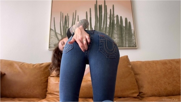 MissIvyDoll - Ripped My Jeans to Cum