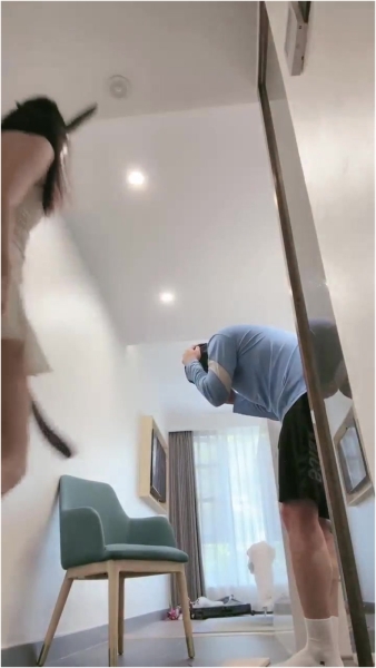 Caught Trying To Steal Goddesss Socks - Goddess Yue Ying Er - CNQUEENS - CHINESE FEMDOM GODDESS