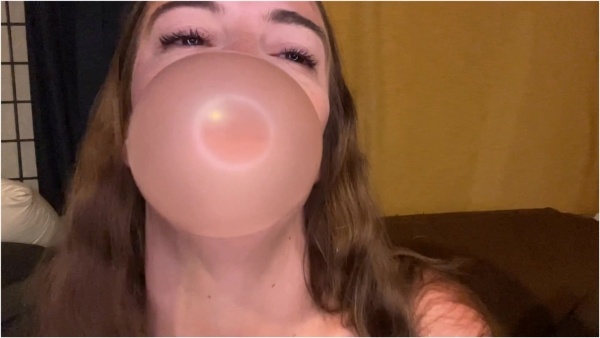 maggierosexo - Blowing Bubbles