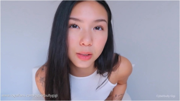 CyberBully Gigi - My Little Loser