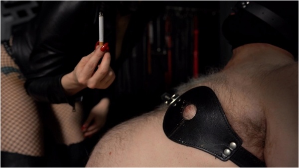 Sado Ladies - Mistress Bella Lugosi - The Unruly Ashtray Slave Part 1