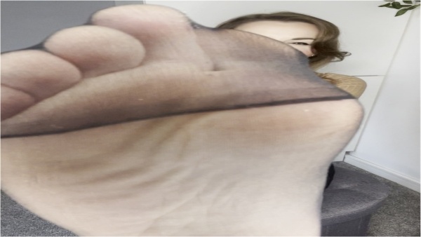 MissesDiscreets - My nylon feet are so sexy Worship them