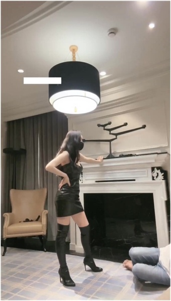 Cnqueens  - Goddess Zhuangzhu - Ballbusting Femdom Humiliation