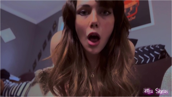 ellie skyes - trick or treat with mommy