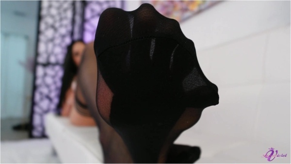 Goddess Violet Voss - Addicted to Hose