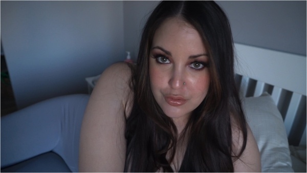 GirlOnTop880 - Step Sis Discovers your CFNM Habit