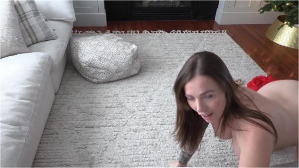 Yogabella - Mommy is Naughty