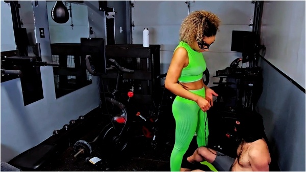 Ballbusting Bianca - Dominabianca - Peleton Domination Sweaty Workout Worship And Ballbusting