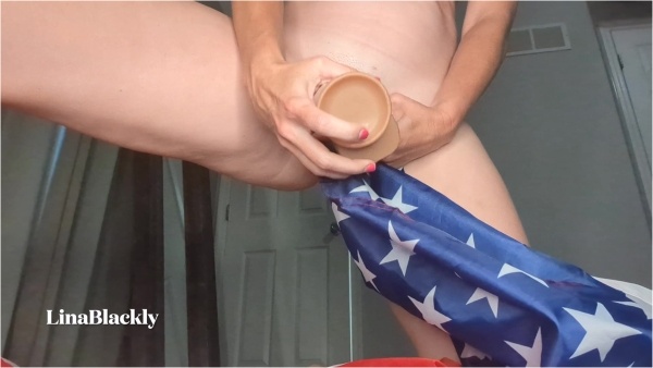 LinaBlackly - American Flag and My Wet Pussy