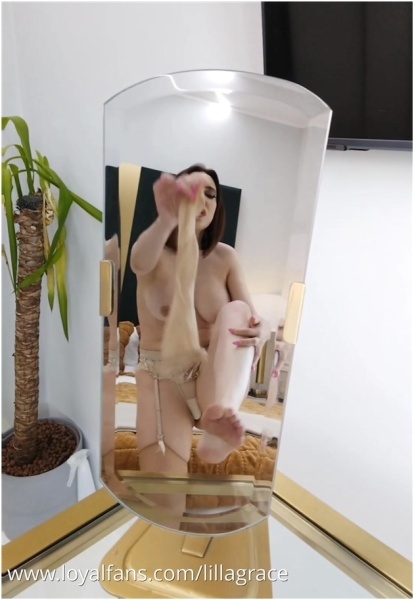 Lilla Grace - Your Regular Dose Of Tease