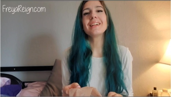 Freya Reign - Dressing You Up For Our Date Night