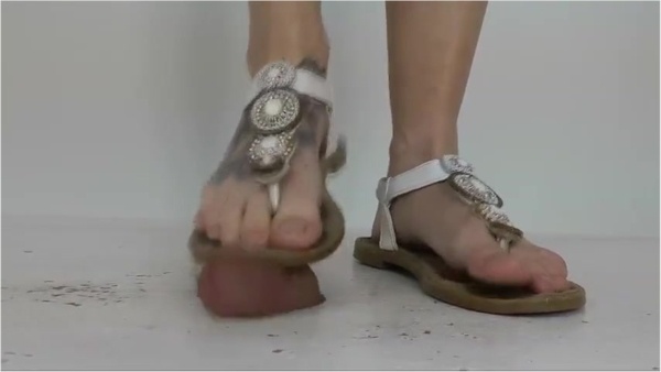 High Heel Heidis Side Cockcrush with Sandals and Footjob 1