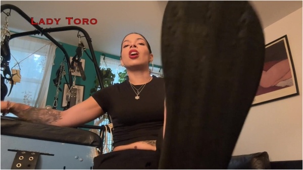 Lady Toro - Sandal Licking Loser