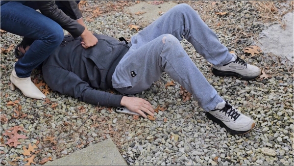 Ballbusting Bianca - Dominabianca - Ballbustingbianca Humiliating Outdoor Fan Meet