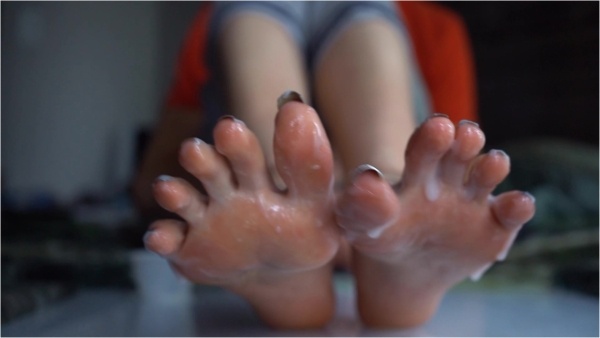 Imilia Audley - Disloyal Footslave CEI Punishment