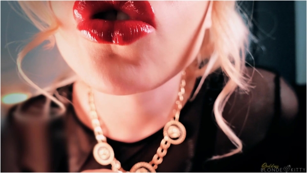 Goddess Blonde Kitty - Kisssed by a Succubus