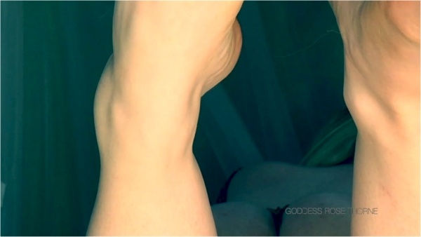 Goddess Rose Thorne - Foot Loser