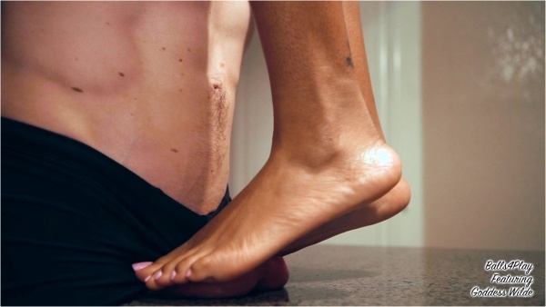 Goddess Wilde - Balls4play - Popping His Testicles