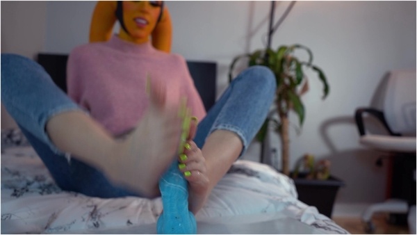 Imilia Audley - Golden Twilek Casual FJ and JOI