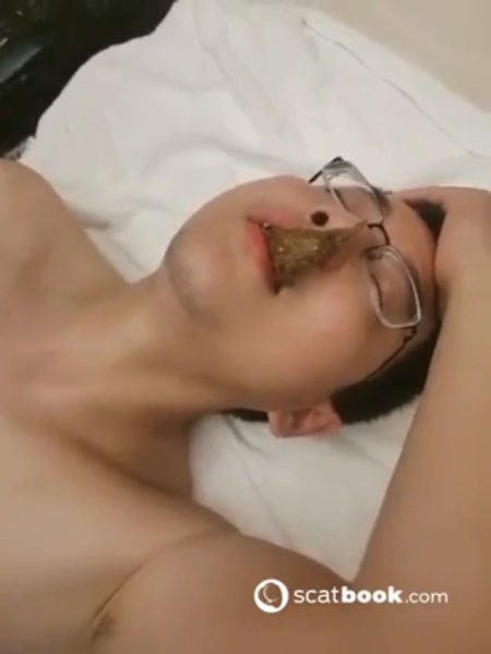 HUIZHU088 - Chinese Mistress Feeding First Time Shit Eating Slave