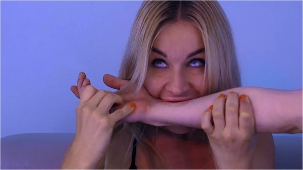 Darkinsidezone - Gisy Production - The Long Awaited Home Delivery - Bitting