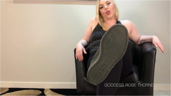 Goddess Rose Thorne - Lick My Filthy Shoes