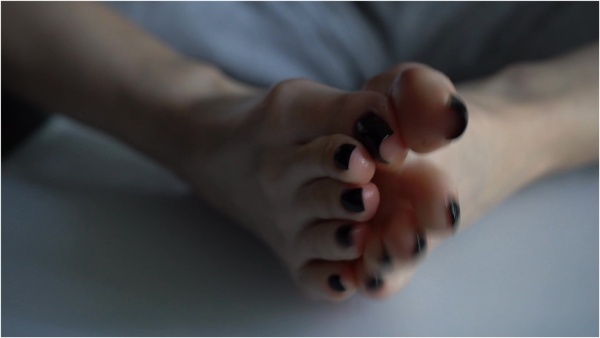 Imilia Audley - Controlled by Beautiful Feet Slowburn