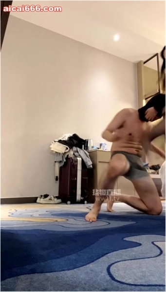 Chinese Queen Training 3278