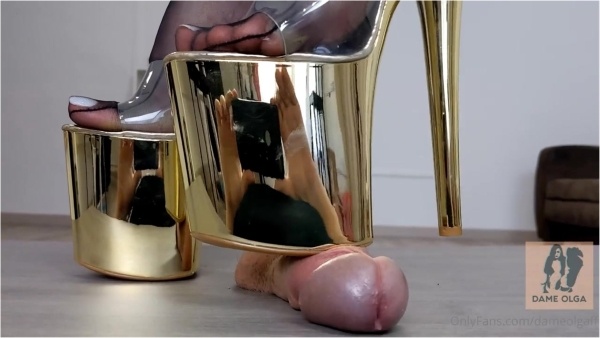 Dame Olgas Fetish Clips - Shoejob in Platform Mules on Trampling Table