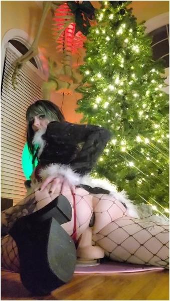 Prettyinpunk92 - Nice List