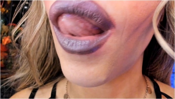 Petite Mercy - Manic Mauve Lipstick Lip Licking