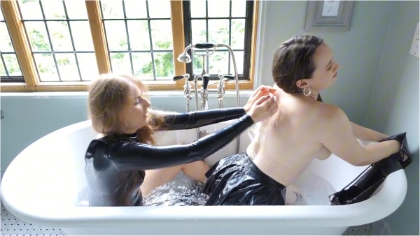 LATEXnCHILL - Latex Bathtime turns Thirsty [rubber lesbians kissing mak