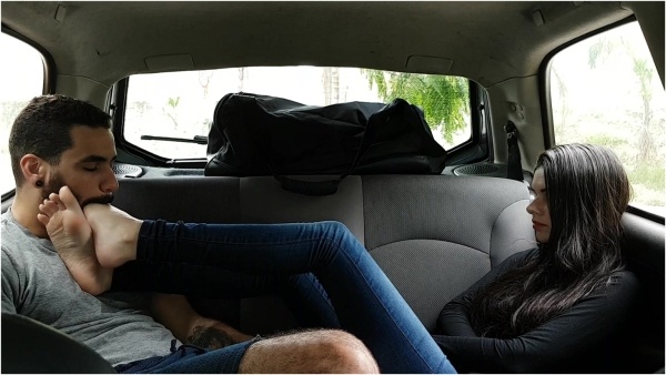 Emily Foxx - Smelling My Socks And Worship My Feet In The Car