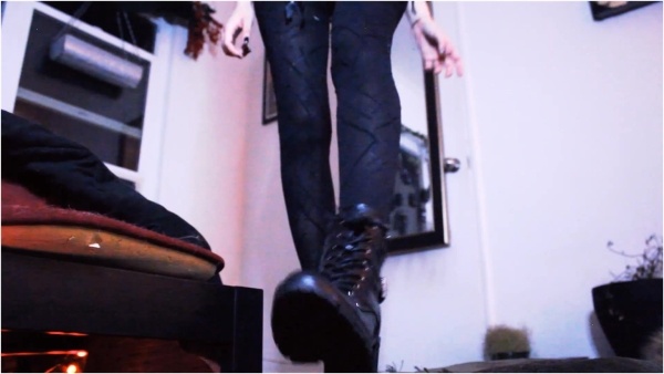 EnchantrixV - Worship my boots and get rewarded