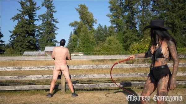 Mistress Damazonia - Outdoor intense whipping at the ranch