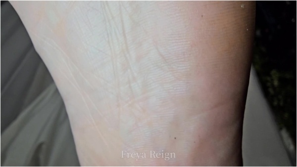 Freya Reign - Giantess Is Turned On By Stepping On You