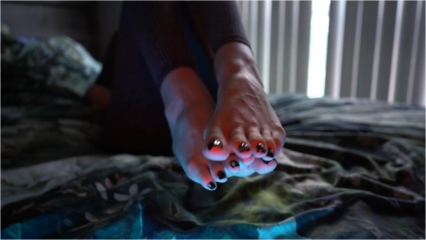 Imilia Audley - Sole Tease In Black Pedi