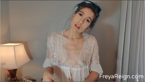 Freya Reign - Be Bi for Me Three some gone wrong