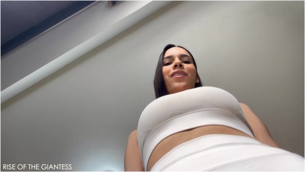 Rise of the Giantess - YOGA WIPEOUT - Giantess Andrea