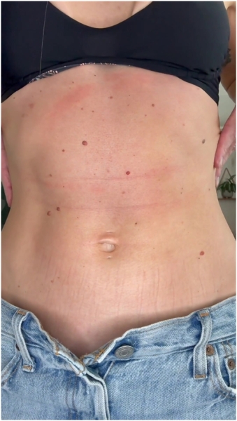 JodisLips - Bellybutton fingering and play