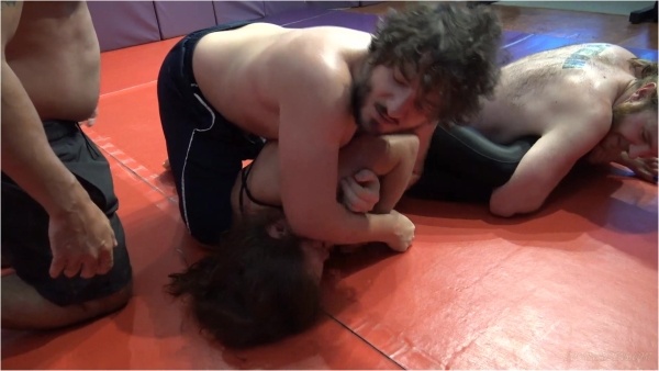 Doom Maidens Wrestling - Veve Vs Girth Joe And Frankie 3 On 1 Competitive Mixed Wrestling Challenge