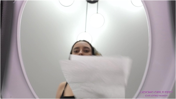 Licking Girls Feet - Toilet Humiliation - We see your face loser! Are you comfortable (4K)