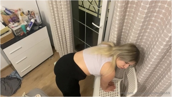 Nipsandstrips69 - Your Short Big Ass Girlfriend Farting