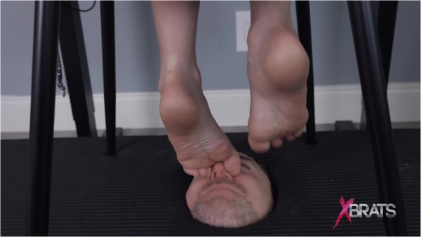 Bratty Foot Girls - Slay Kay, Jason Ninja Underdesk Ceo 84